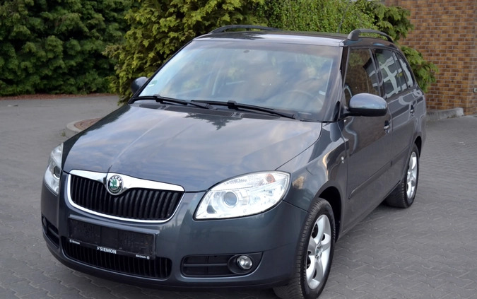 Skoda Fabia cena 16900 przebieg: 174000, rok produkcji 2008 z Gostynin małe 781